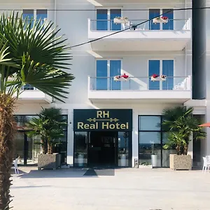 4* فندق Real Hotel